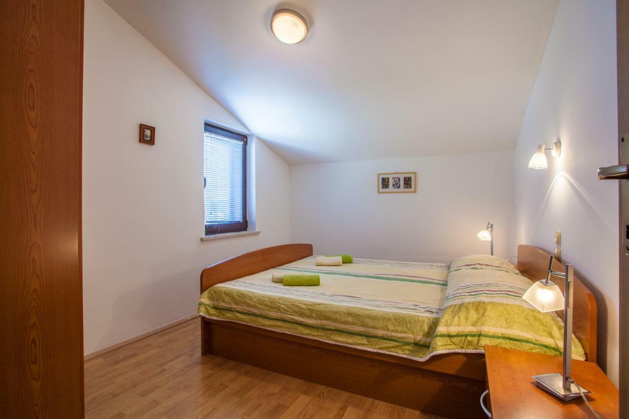 Apartmani Komesic Zubovići Εξωτερικό φωτογραφία