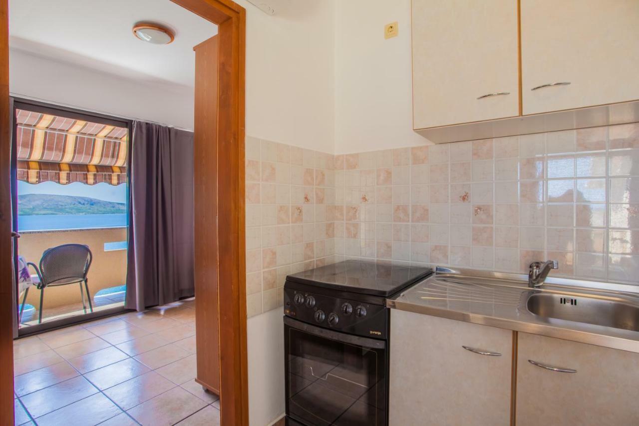 Apartmani Komesic Zubovići Εξωτερικό φωτογραφία